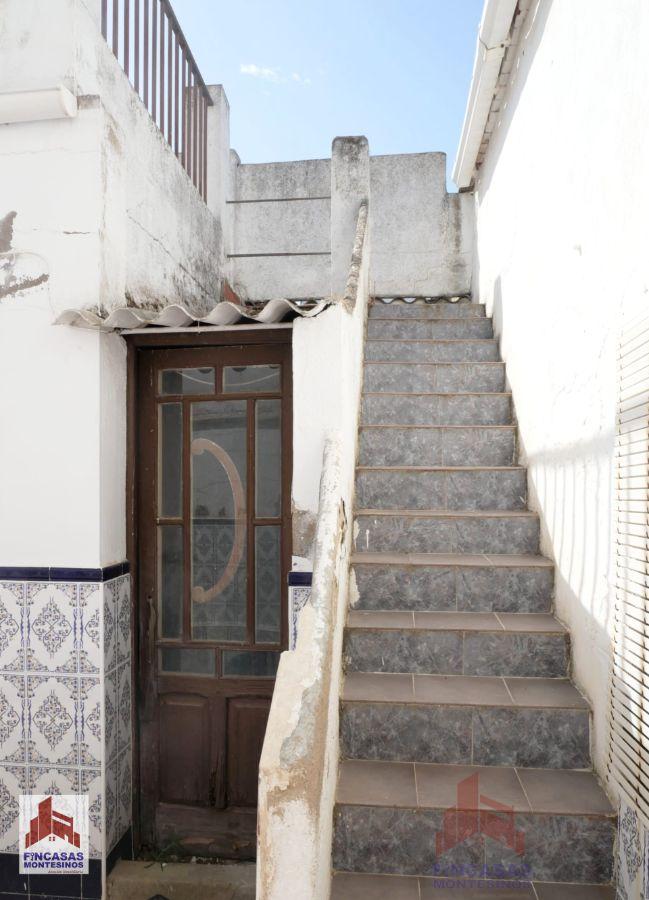 For sale of house in Santa Amalia