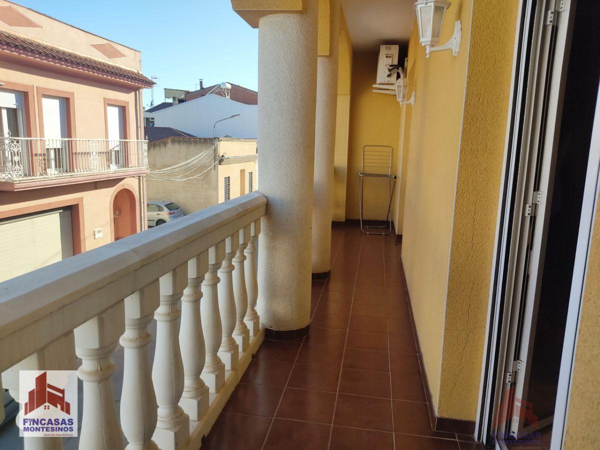 For sale of house in Santa Amalia