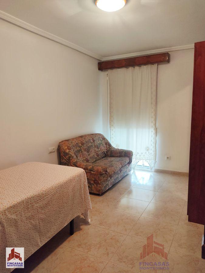 For sale of flat in Santa Amalia