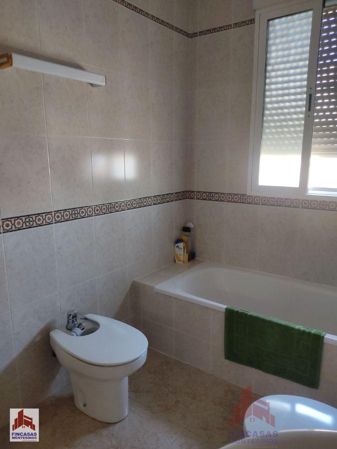 For sale of flat in Santa Amalia