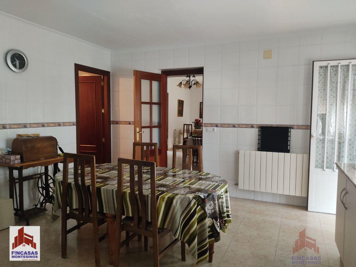 For sale of flat in Santa Amalia