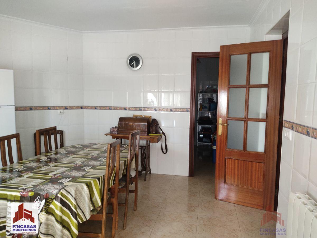 For sale of flat in Santa Amalia