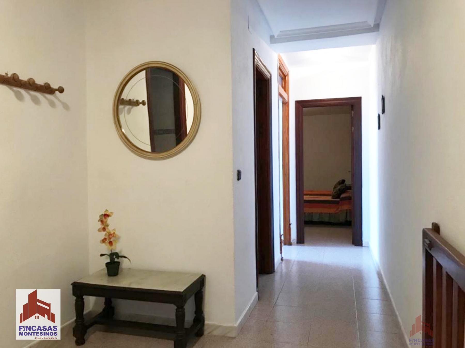 For sale of flat in Santa Amalia