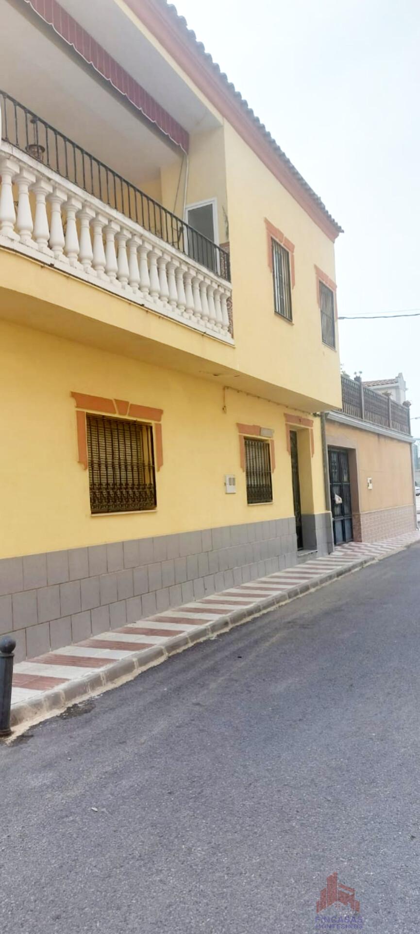 For sale of house in Santa Amalia