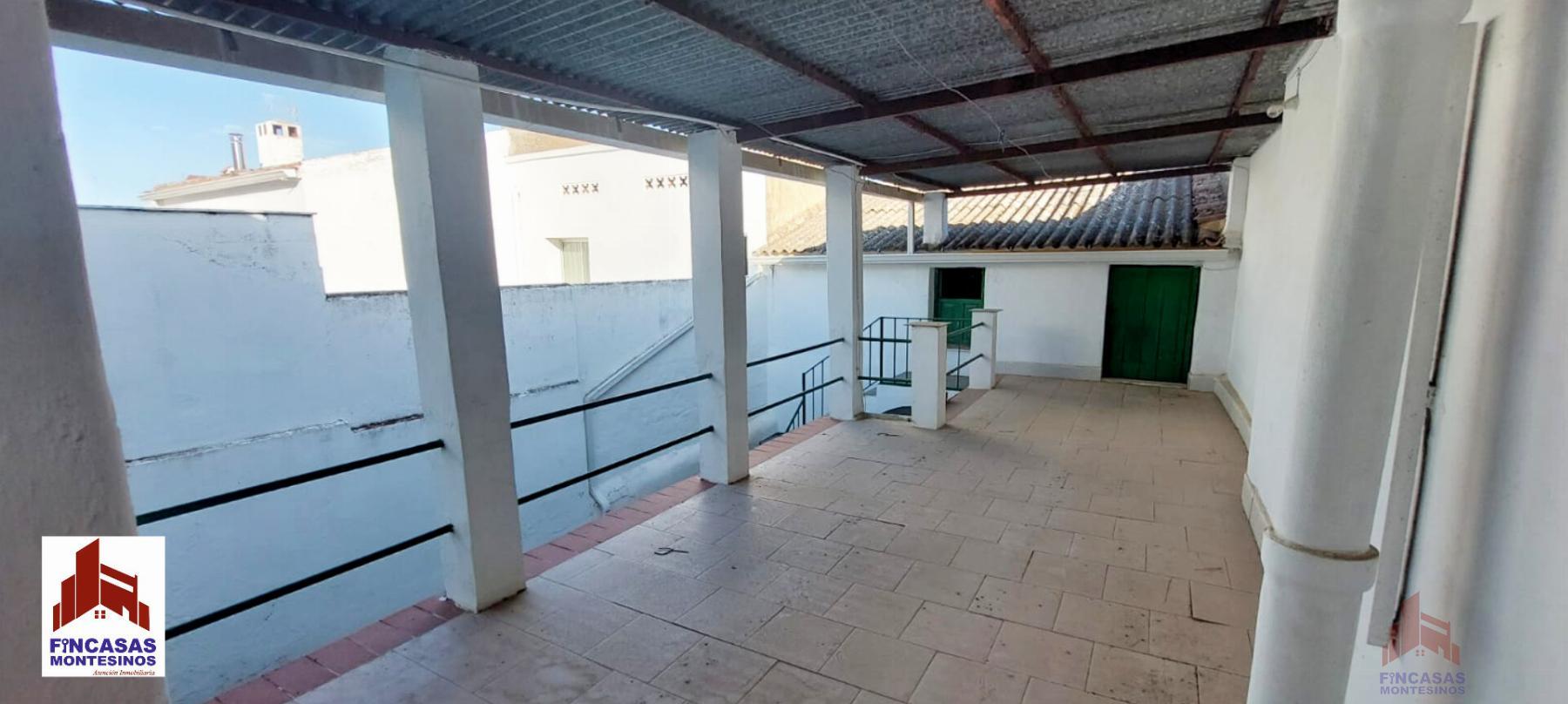 For sale of house in Santa Amalia