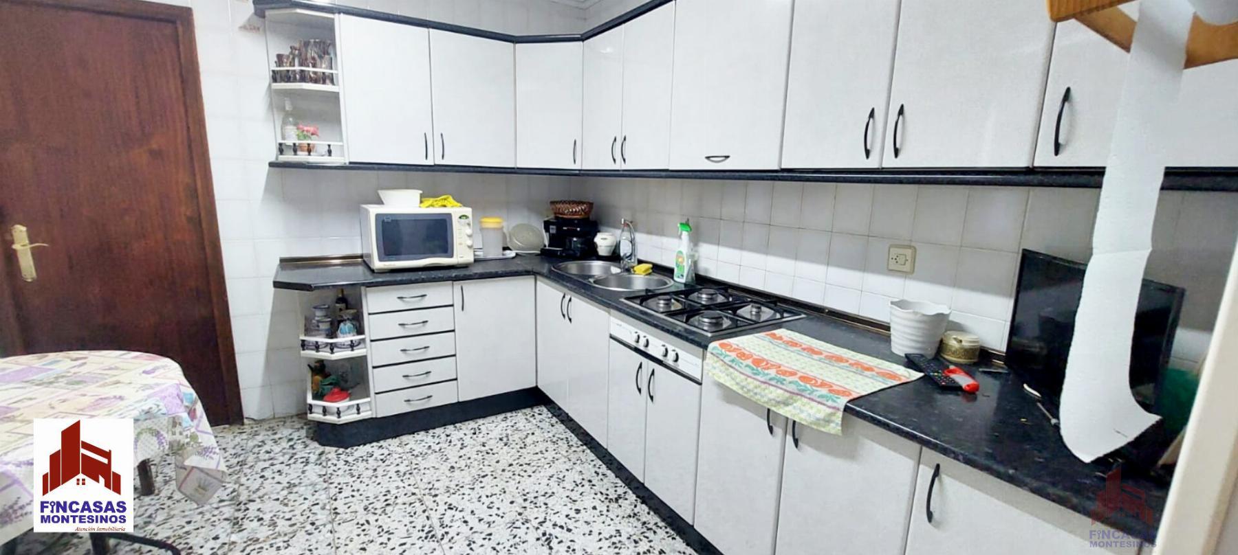 For sale of house in Santa Amalia