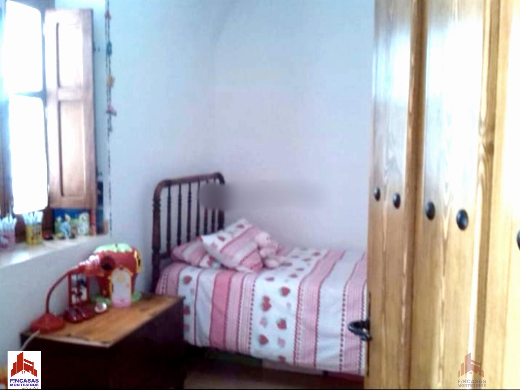 For sale of house in Santa Amalia
