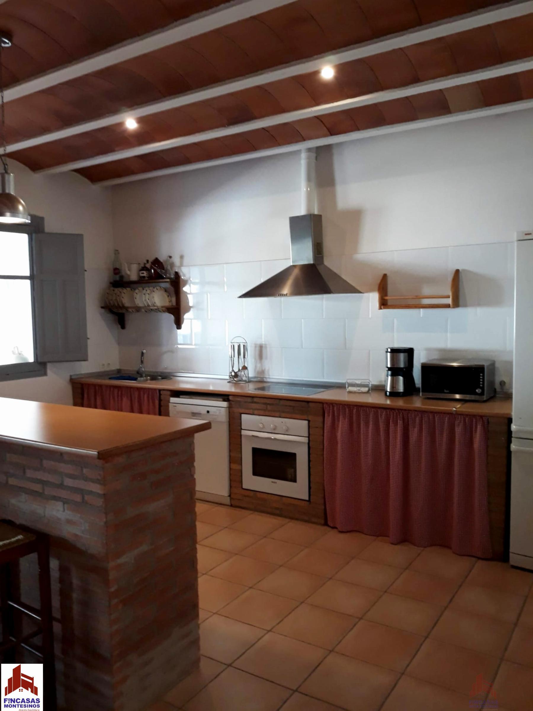 For sale of house in Santa Amalia