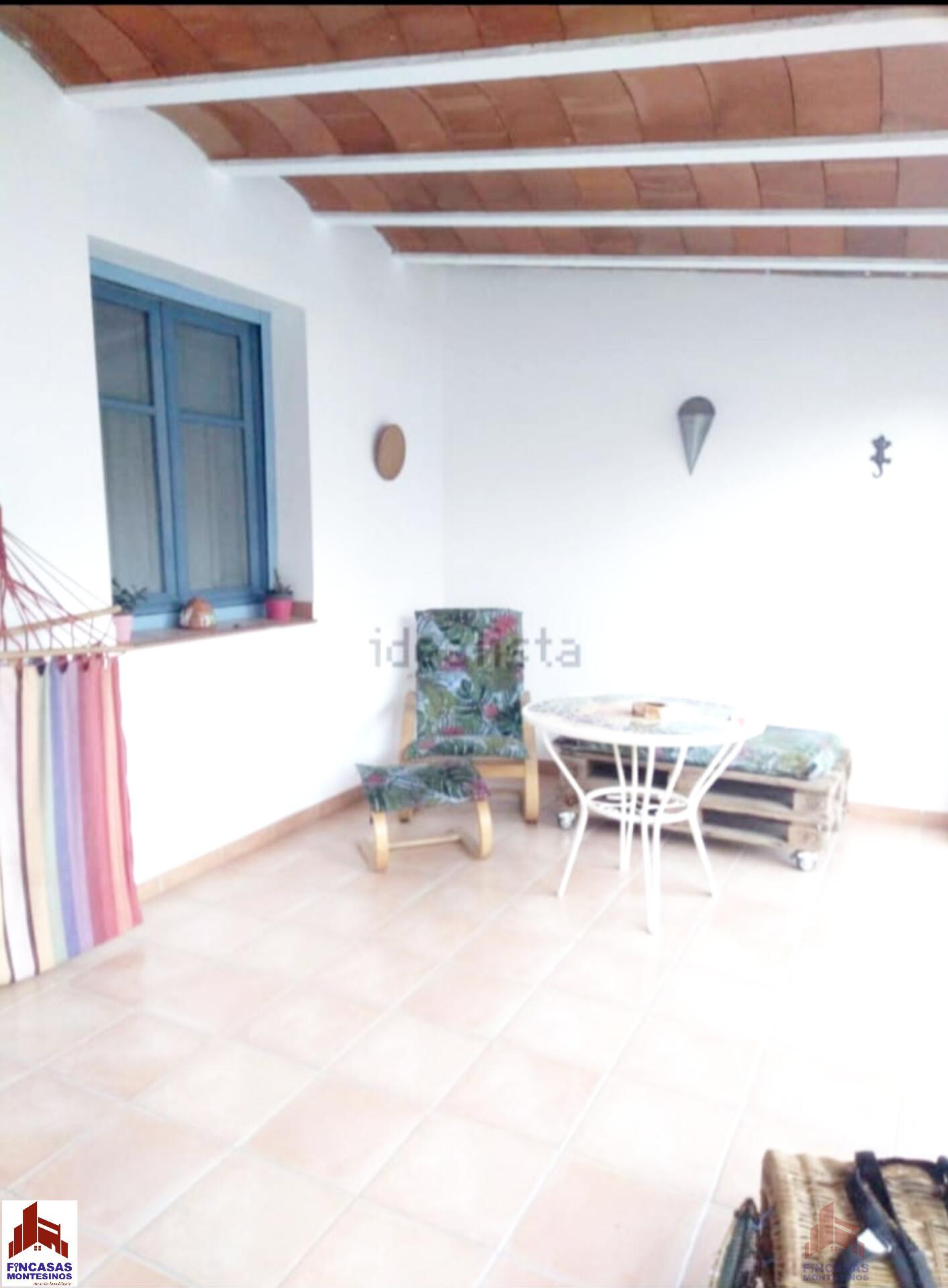 For sale of house in Santa Amalia