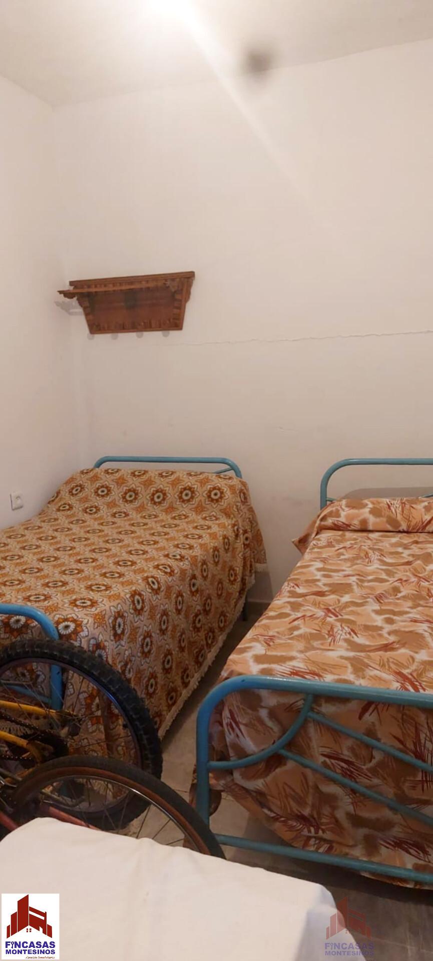 For sale of house in Santa Amalia