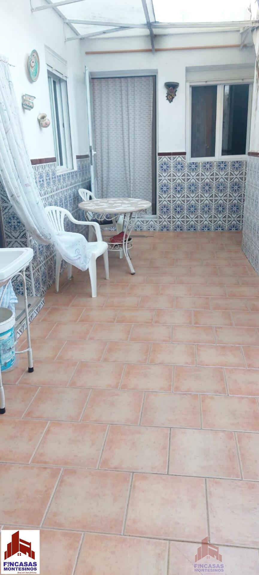 For sale of house in Santa Amalia