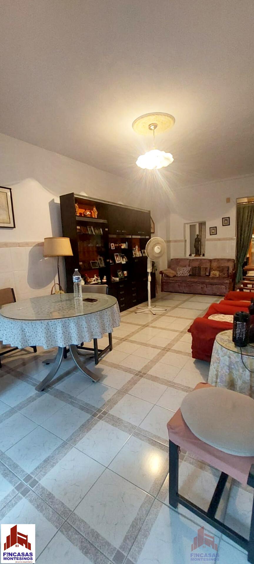 For sale of house in Santa Amalia