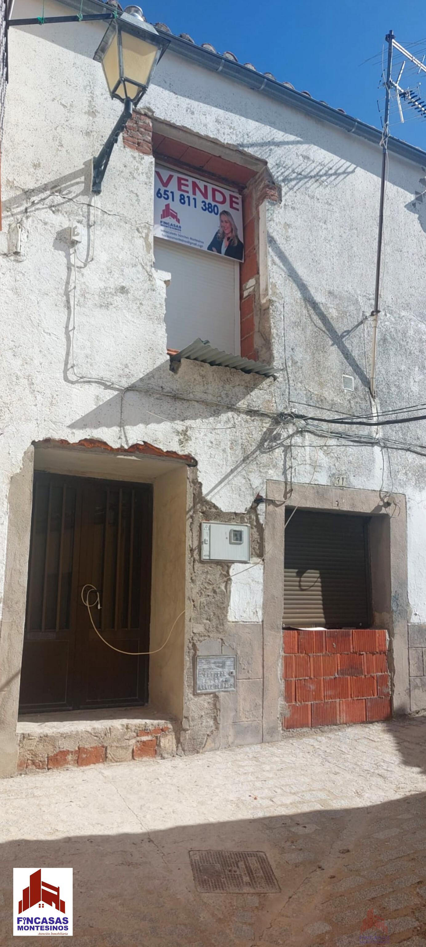 For sale of rural property in Montánchez