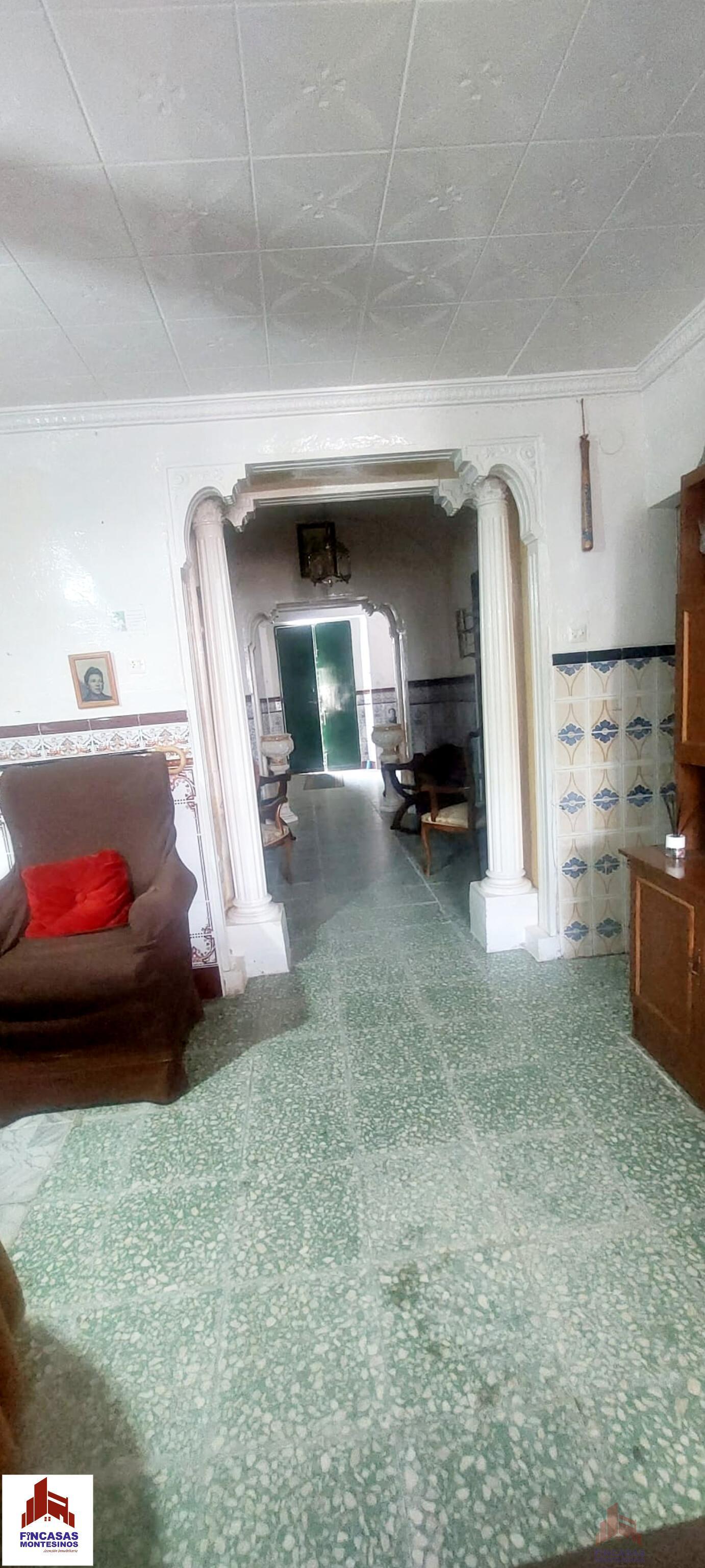 For sale of house in Santa Amalia