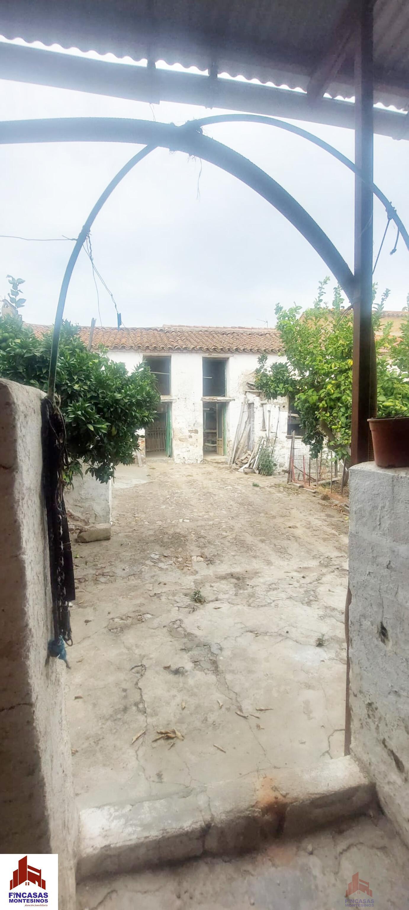 For sale of house in Santa Amalia