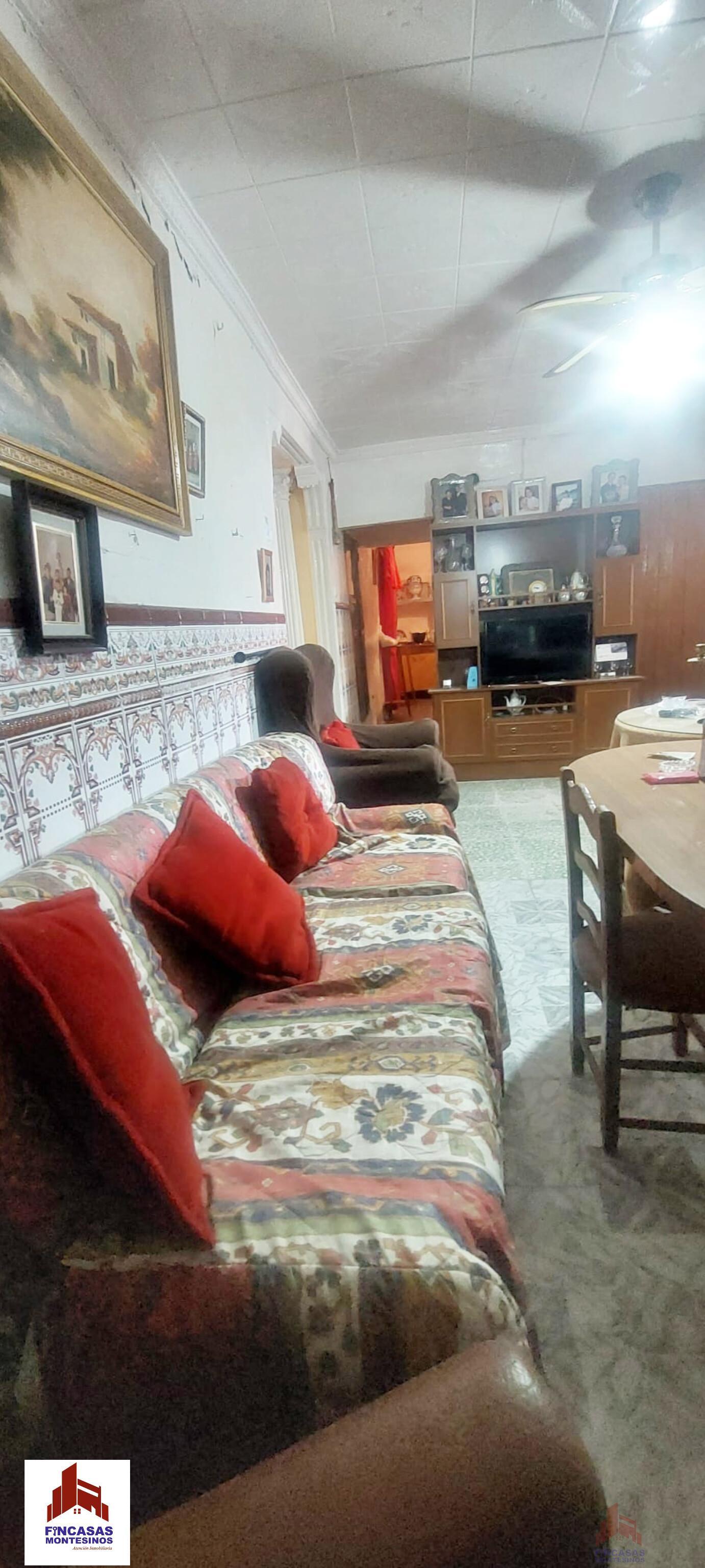 For sale of house in Santa Amalia