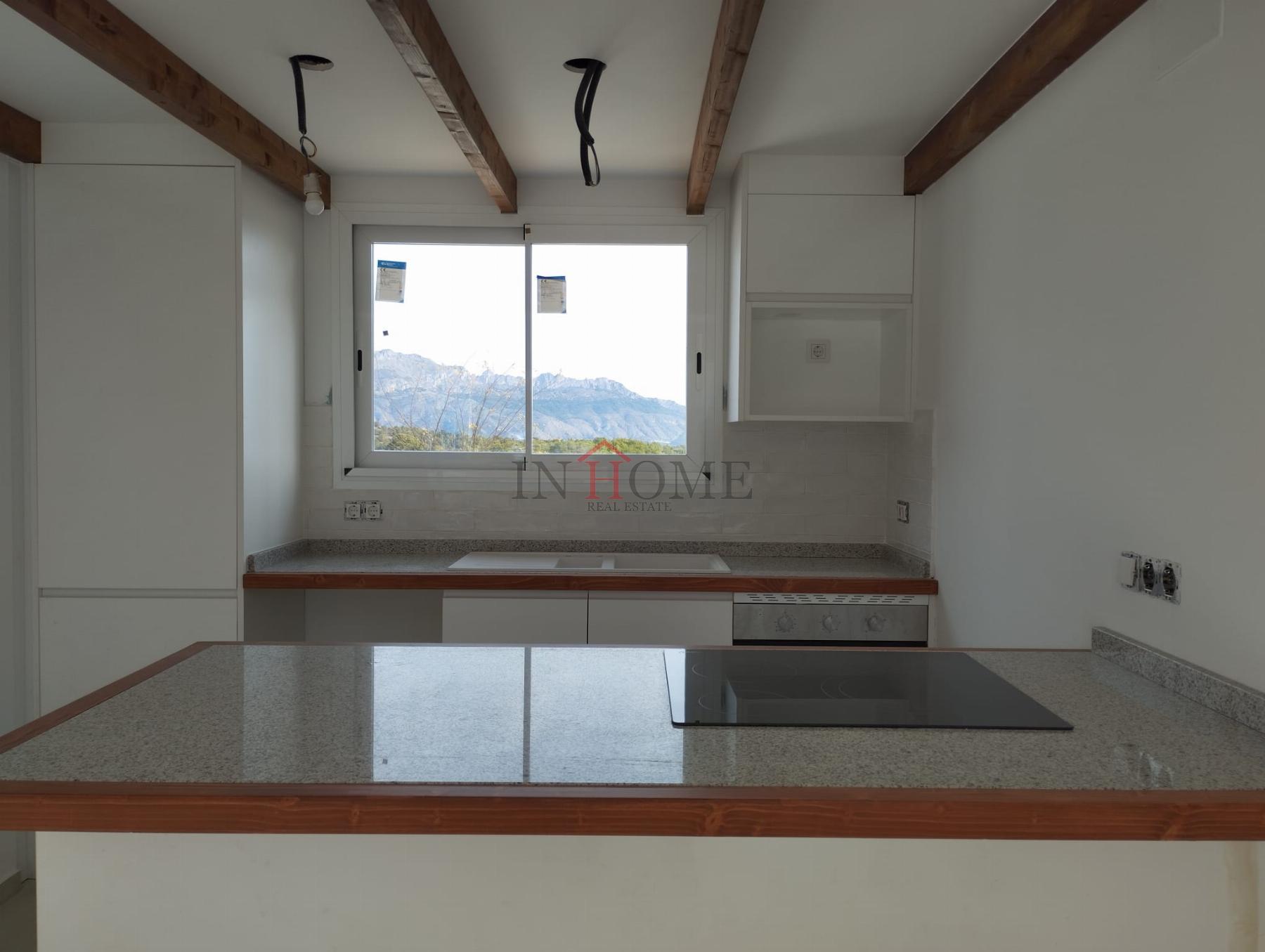 For sale of villa in Polop