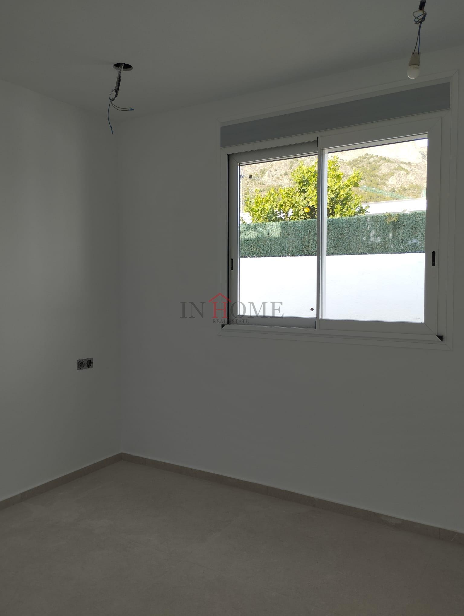 For sale of villa in Polop