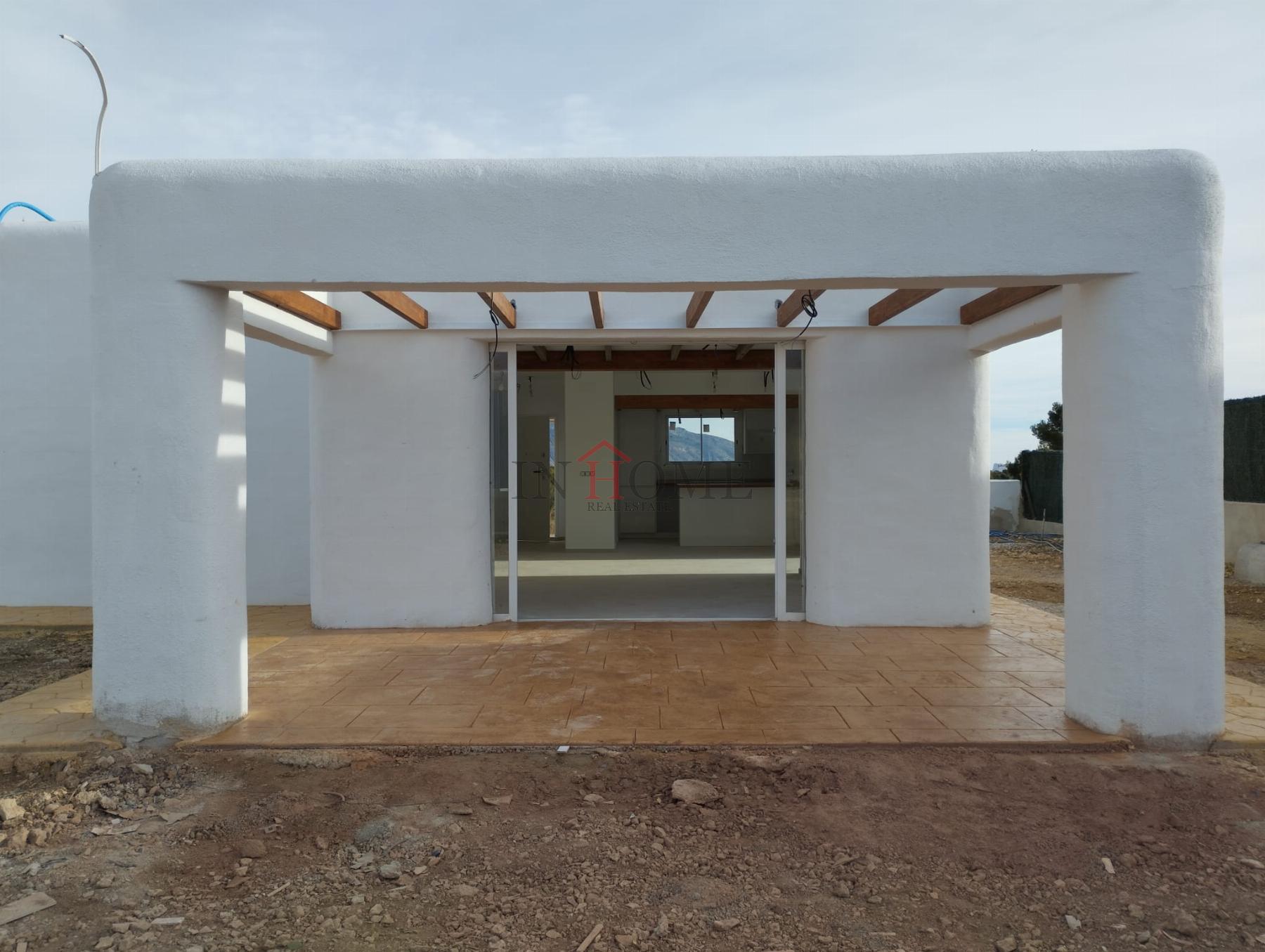 For sale of villa in Polop