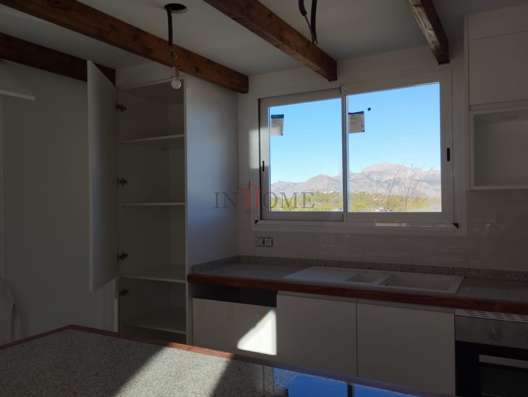 For sale of villa in Polop