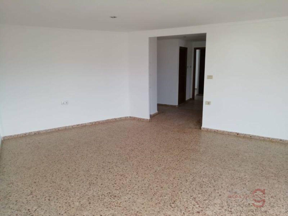 For sale of flat in Villavieja