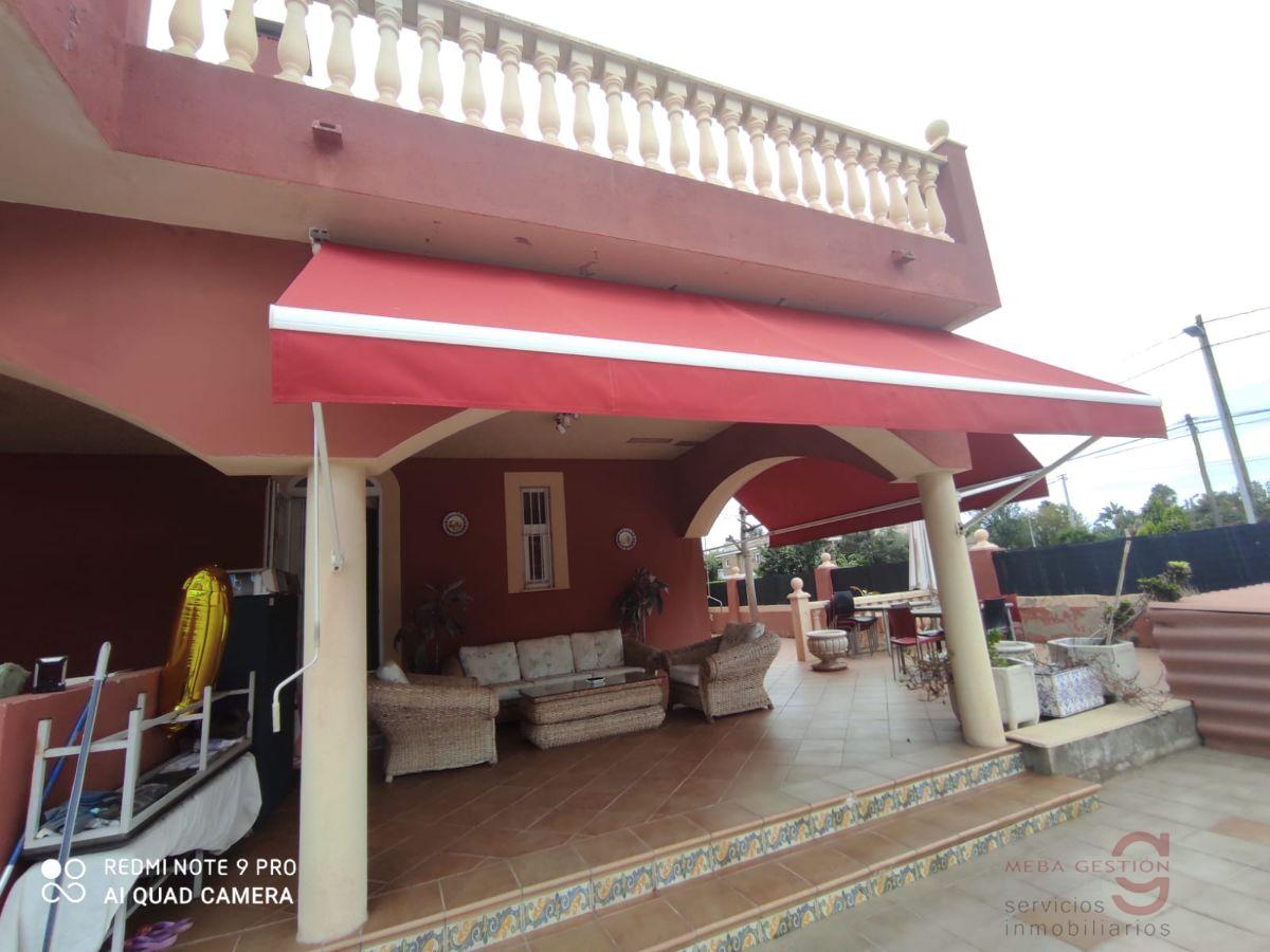 For sale of chalet in Burriana