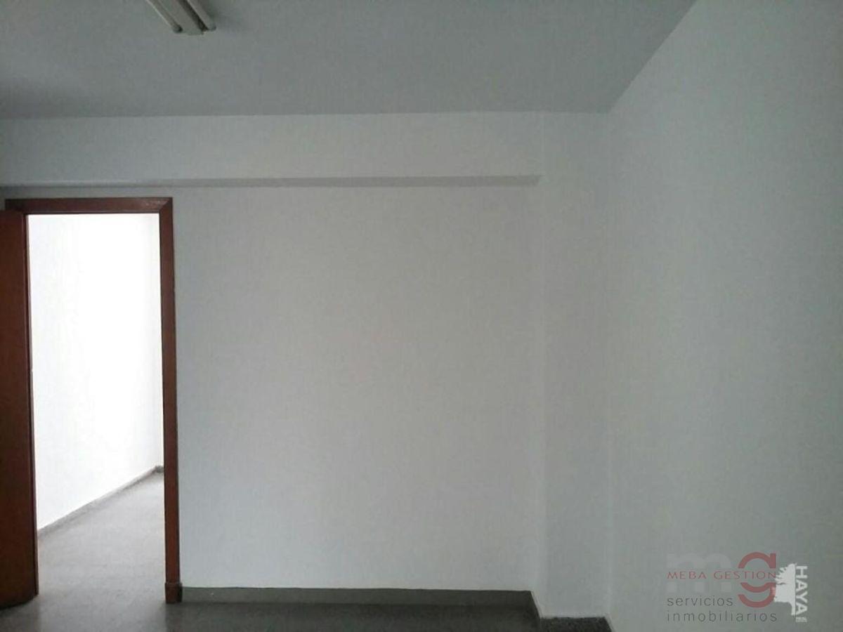 For sale of office in Torrent