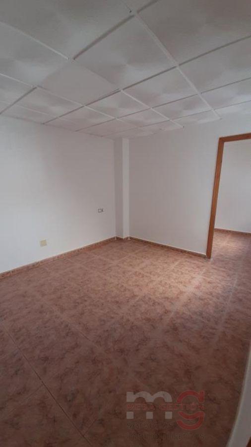 For sale of flat in Almoradí