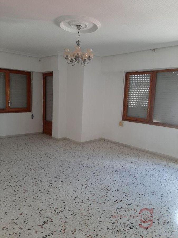 For sale of flat in Almoradí