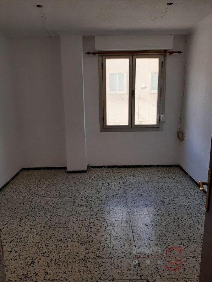 For sale of flat in Novelda