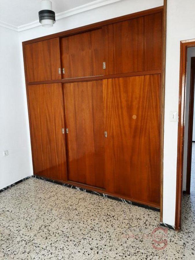 For sale of flat in Novelda