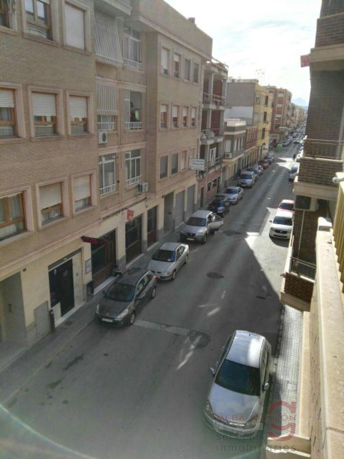 For sale of flat in Novelda