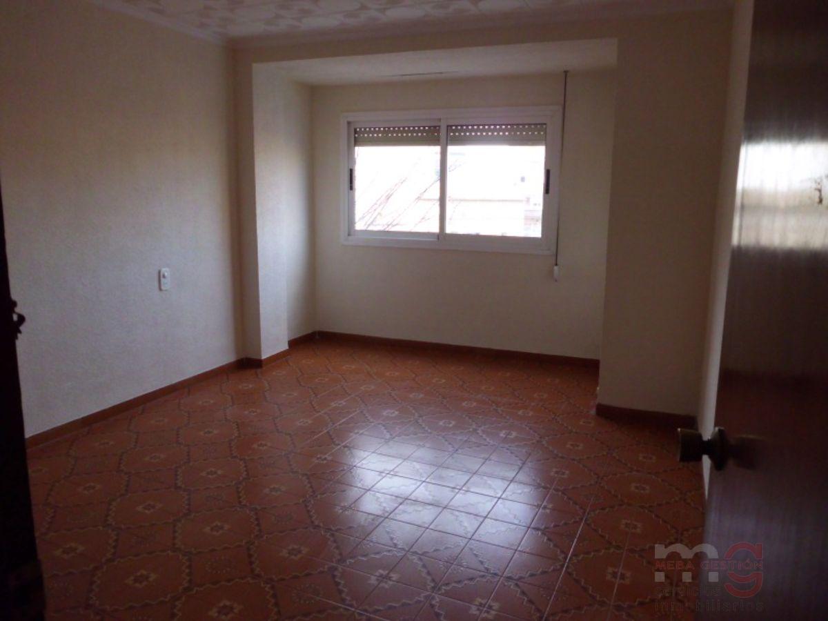 For sale of flat in Villena