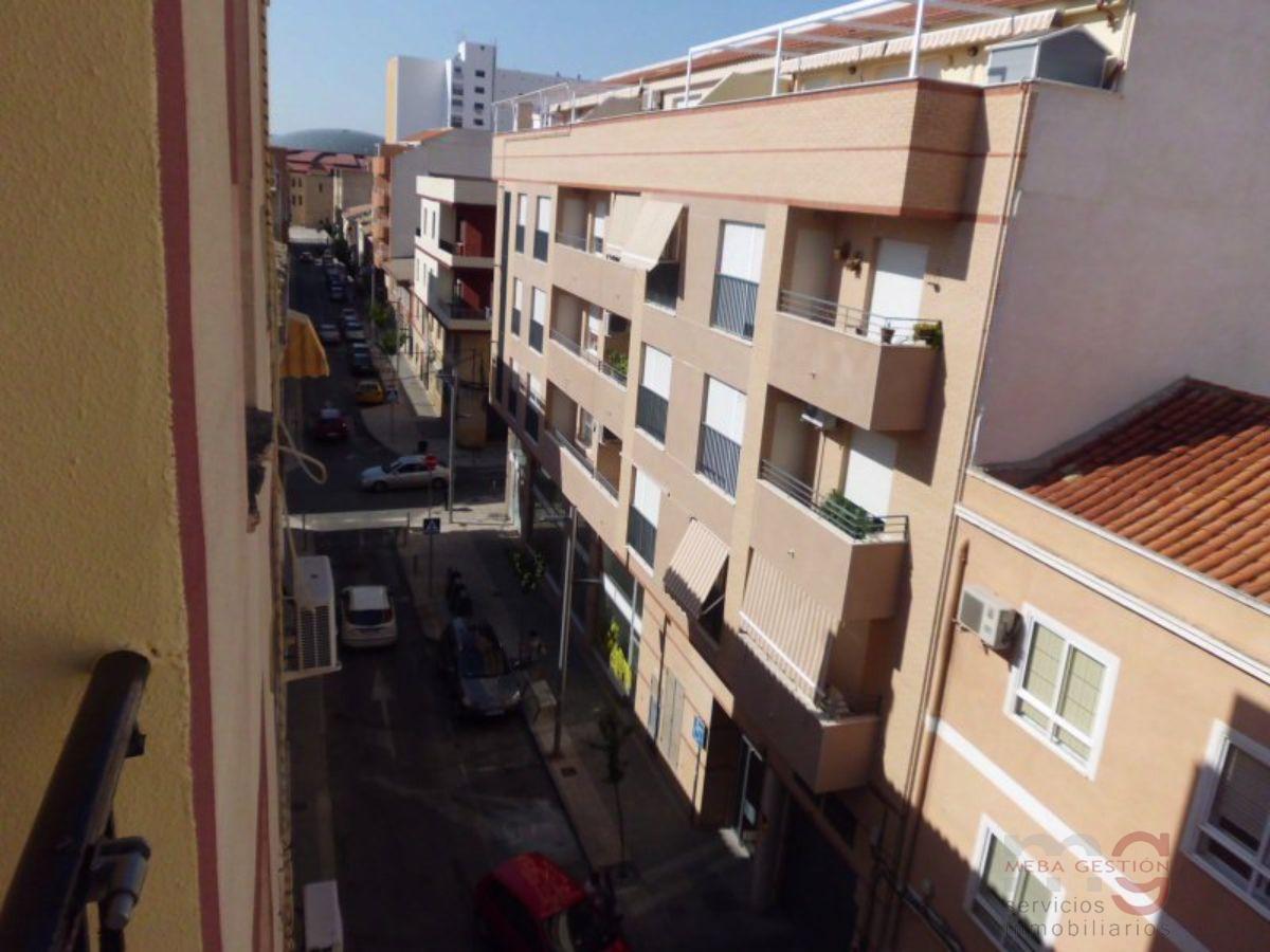 For sale of flat in Villena