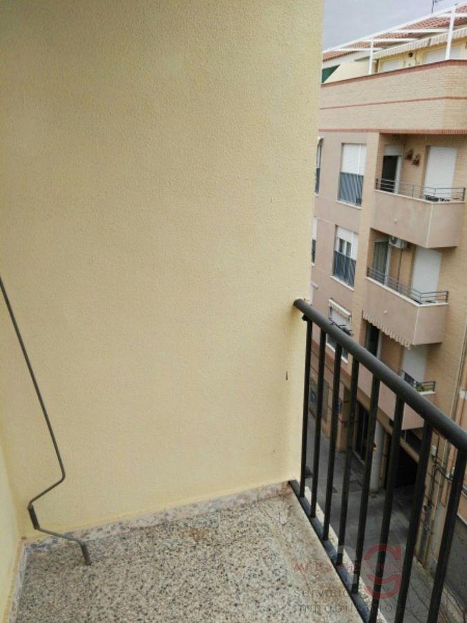 For sale of flat in Villena
