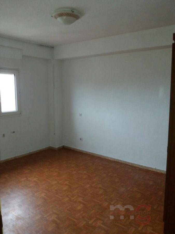 For sale of flat in Santander