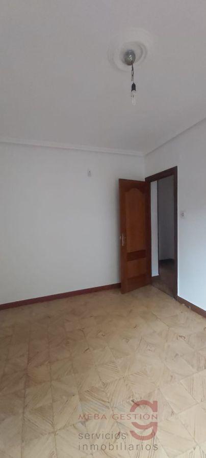 For sale of flat in Santander