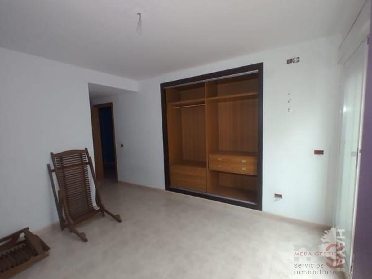 For sale of flat in Burriana