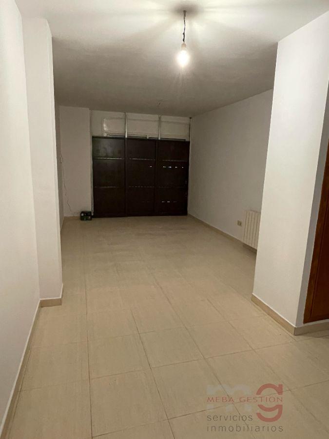 For sale of flat in Girona