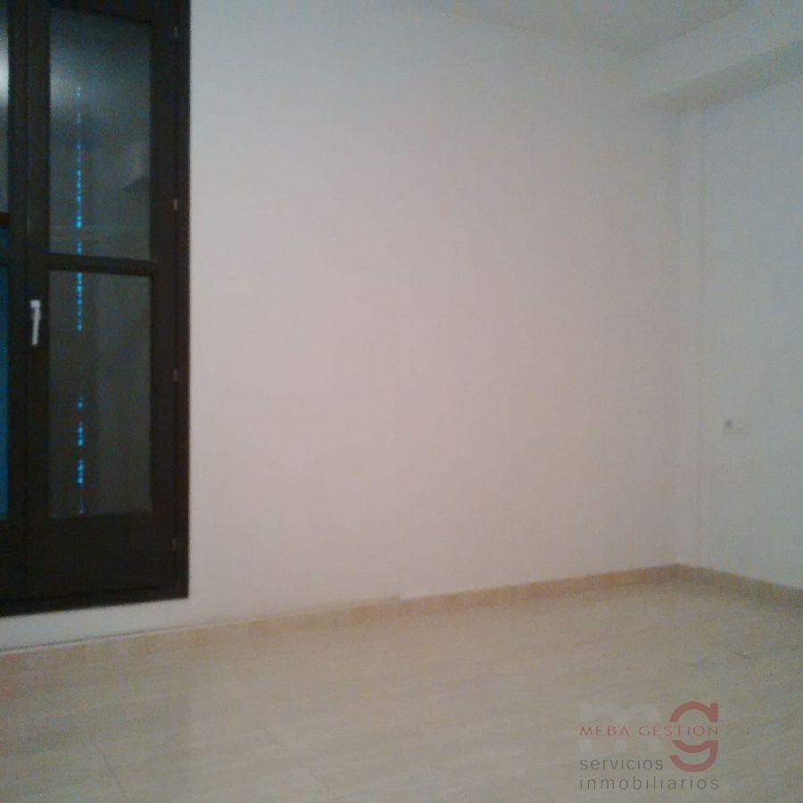 For sale of flat in Llagostera