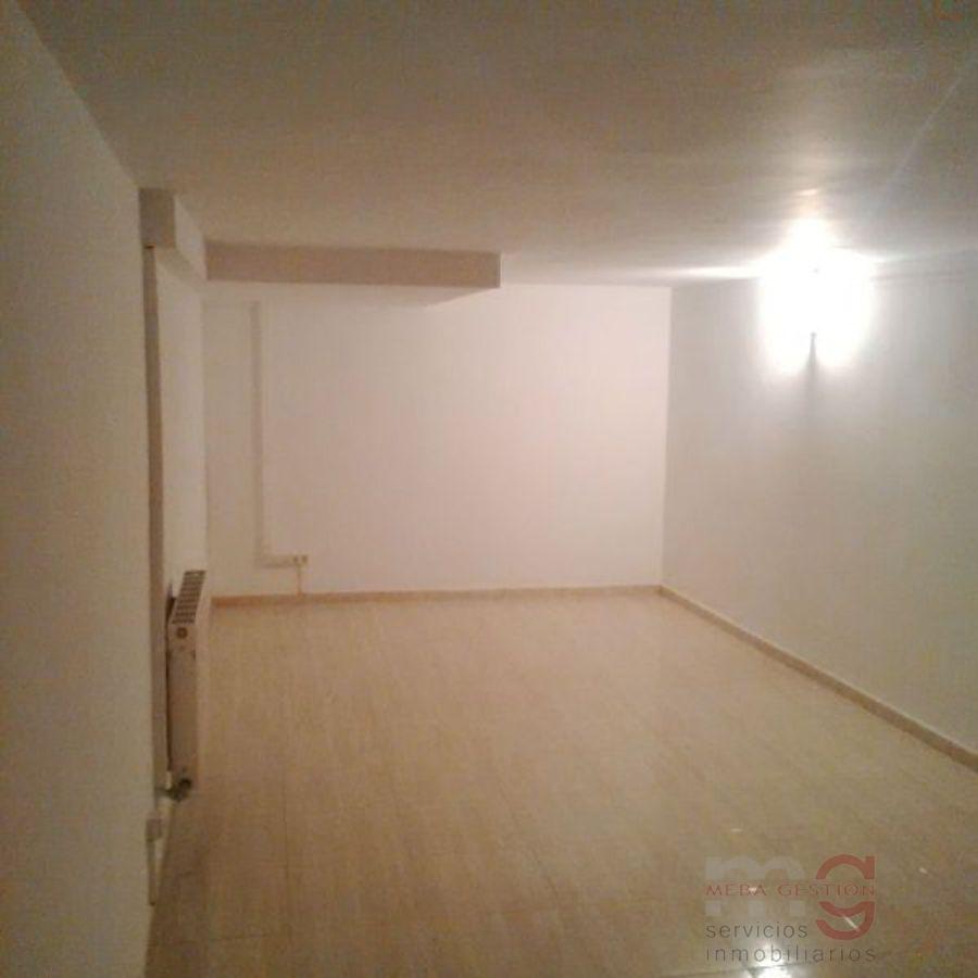 For sale of flat in Llagostera