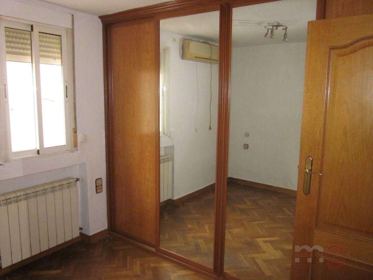 For sale of flat in Madrid