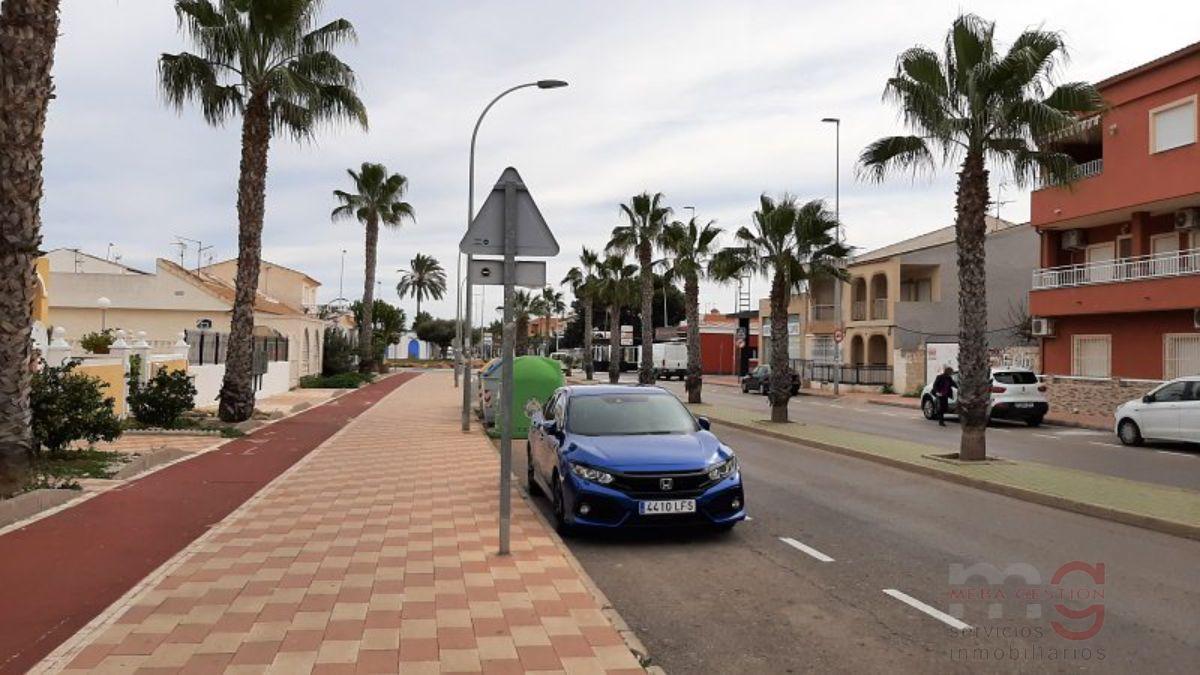 Venta de chalet en Los Alcázares