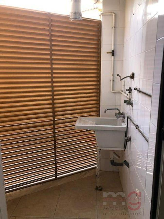 For sale of flat in Lorca