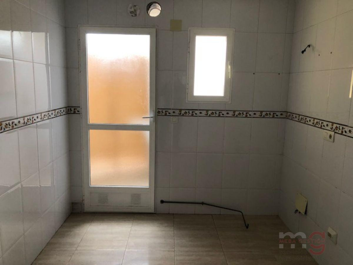 For sale of flat in Lorca