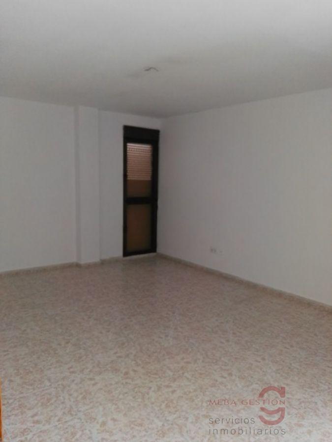 Piso en venta en Pueblo, Serra