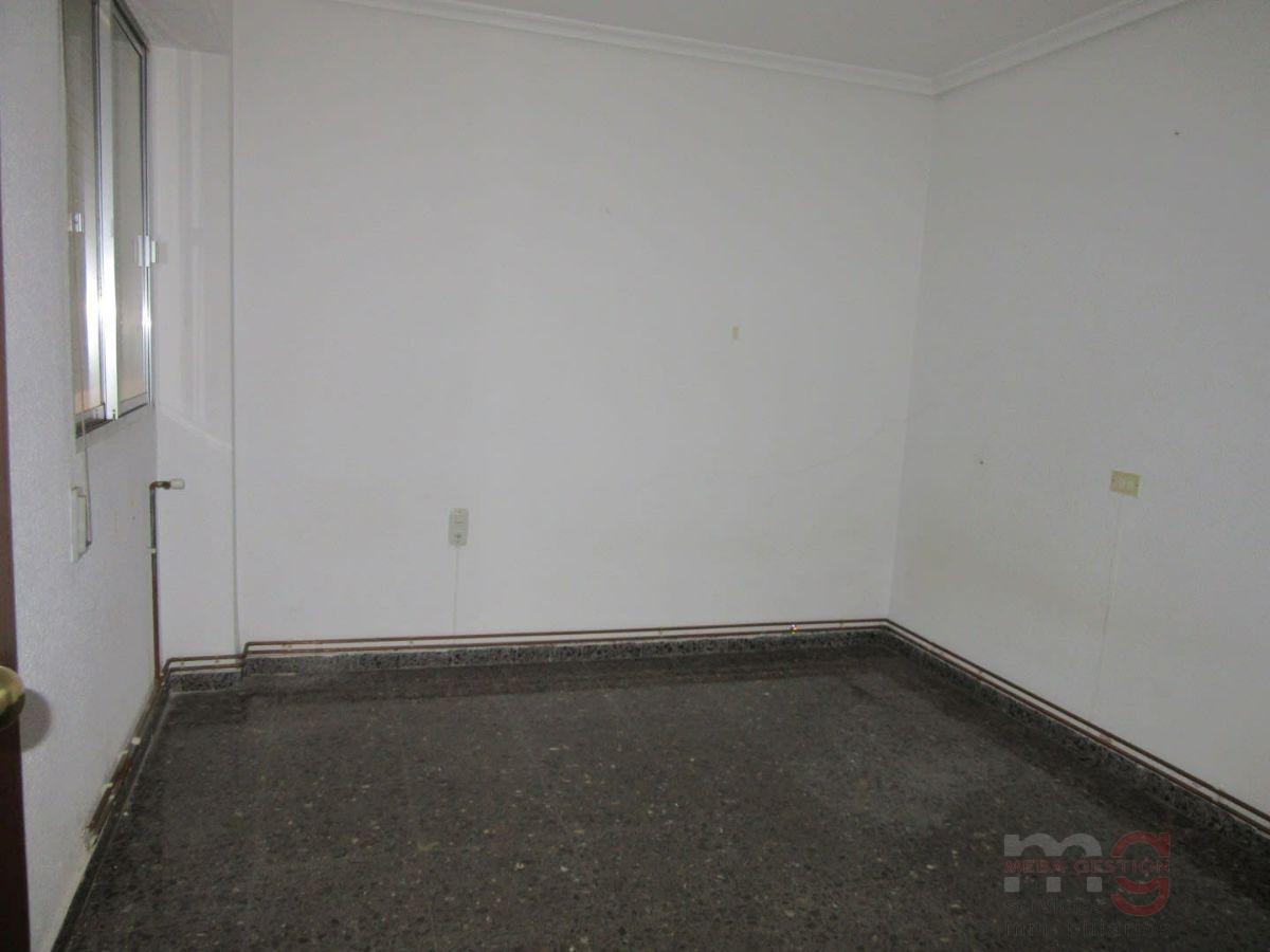 For sale of flat in Burriana