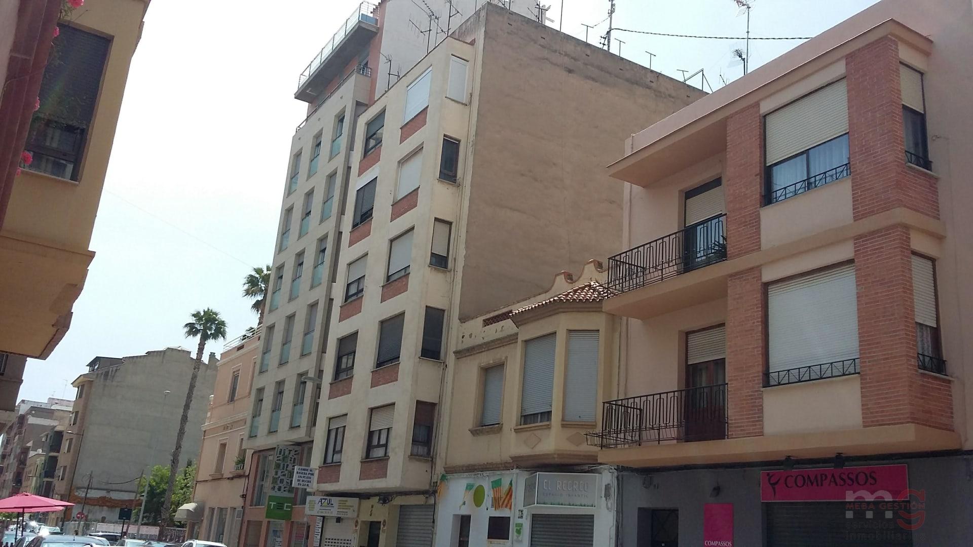 For sale of flat in Castellón