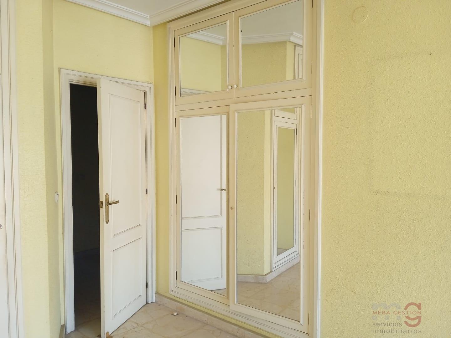 For sale of flat in Murcia