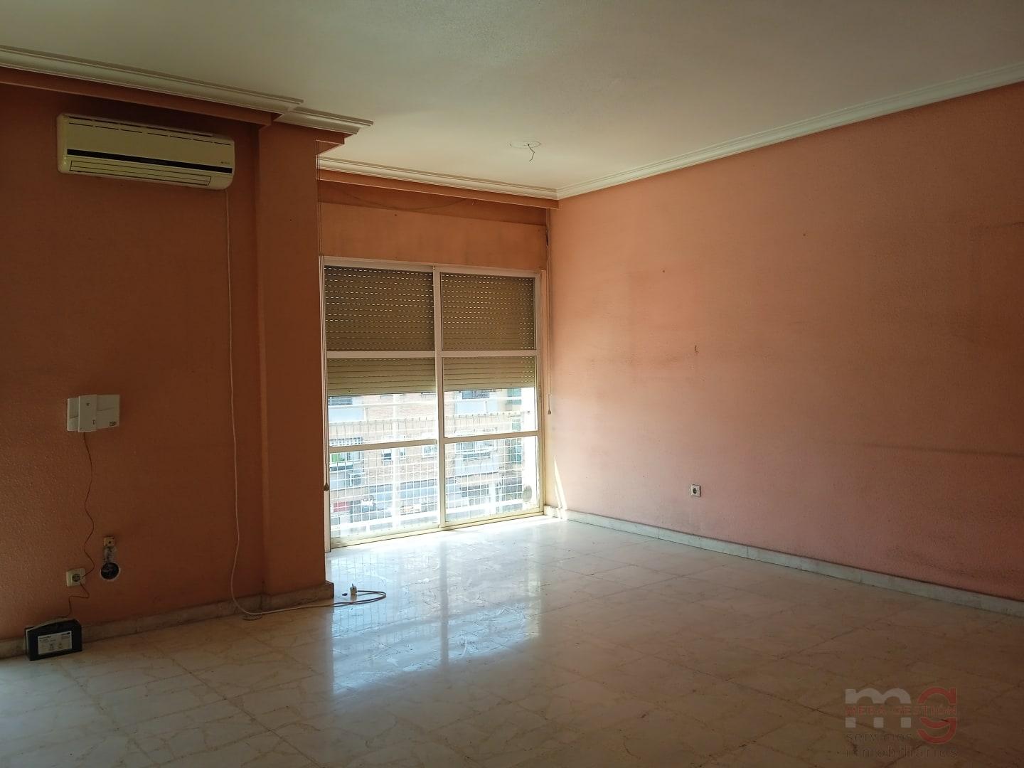 For sale of flat in Murcia